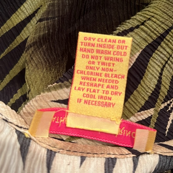 NWOT Silk Tropical Crop Top - Picture 7 of 7